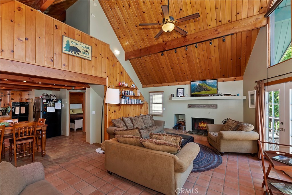 Photo 9 of 43 of 590 Pioneer Road house