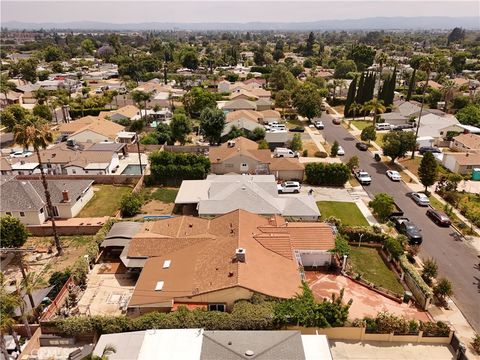 A home in Mission Hills (San Fernando)