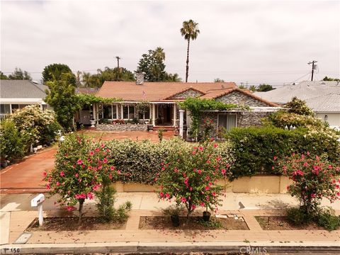 A home in Mission Hills (San Fernando)