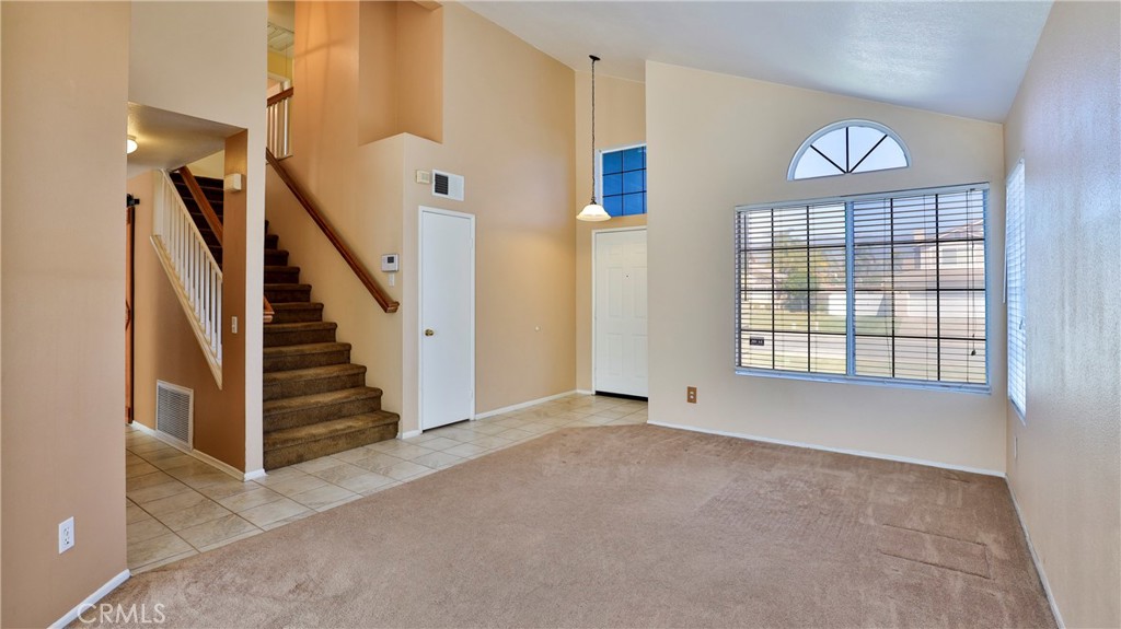 2569 W Via Verde Drive