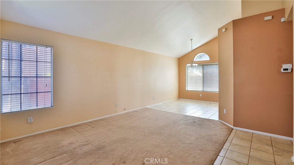2569 W Via Verde Drive