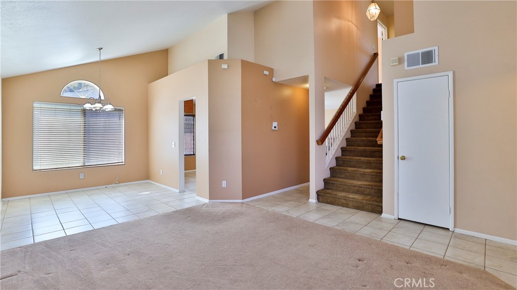 2569 W Via Verde Drive