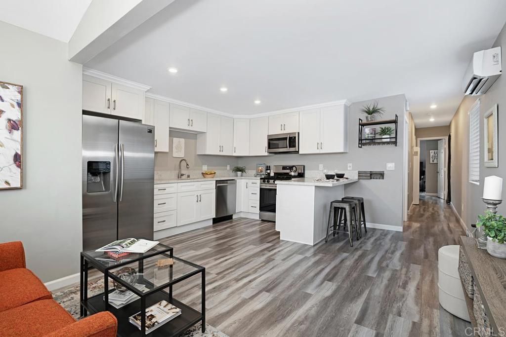 listing image 130729103955241104688