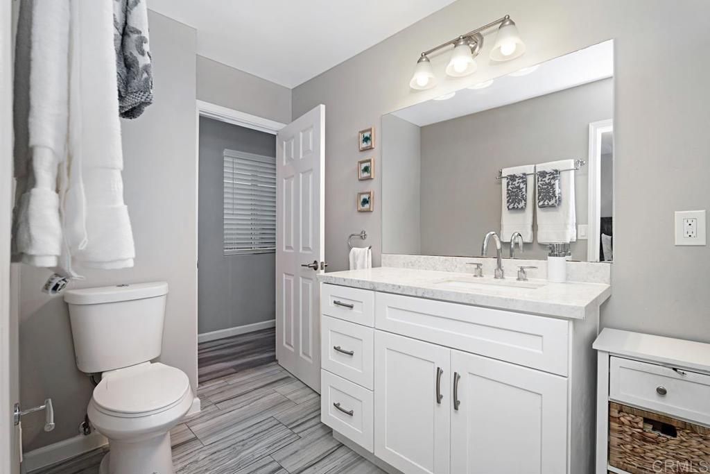 listing image 130728690951607937405