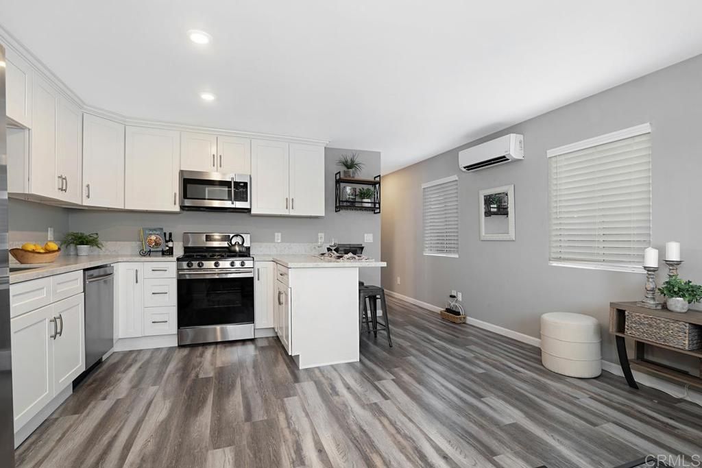 listing image 130729037827598051147