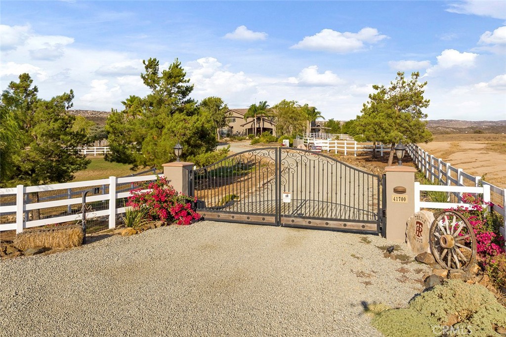 41700 Jojoba Hills Circle