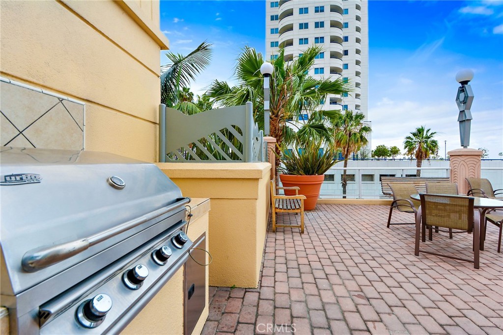 Downtown (DT) - Residential Lease