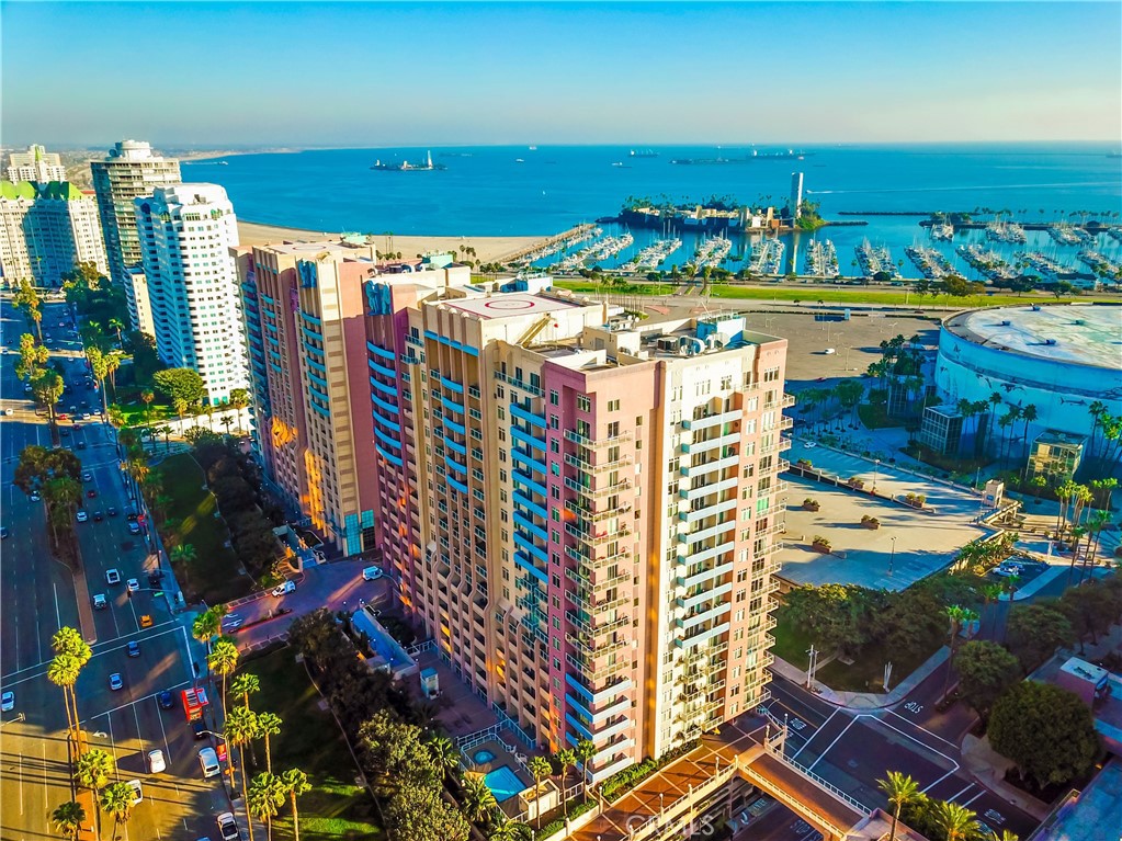 Downtown (DT) - Residential Lease