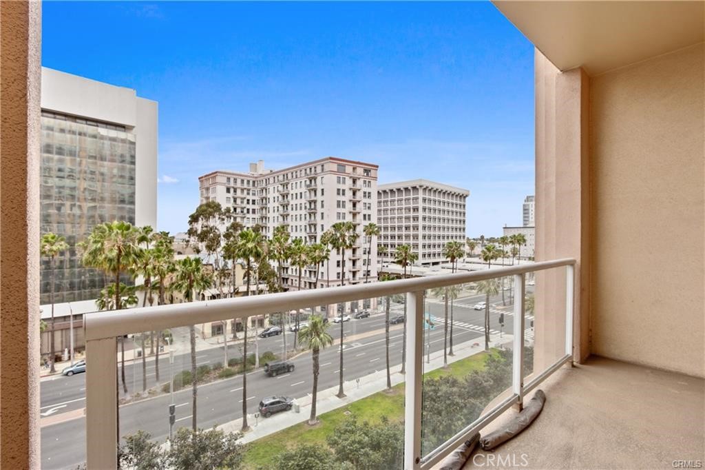 Downtown (DT) - Residential Lease