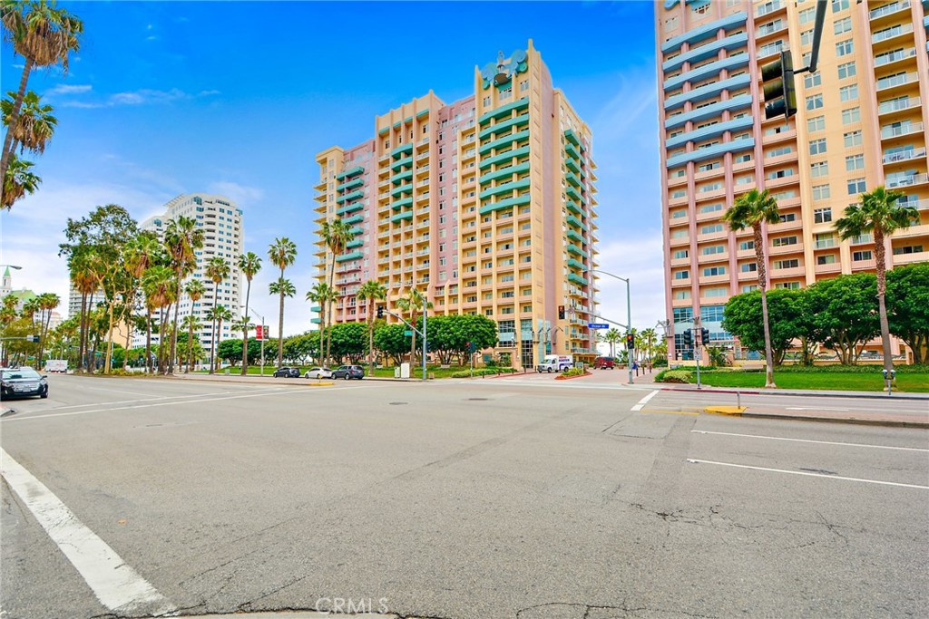 Downtown (DT) - Residential Lease