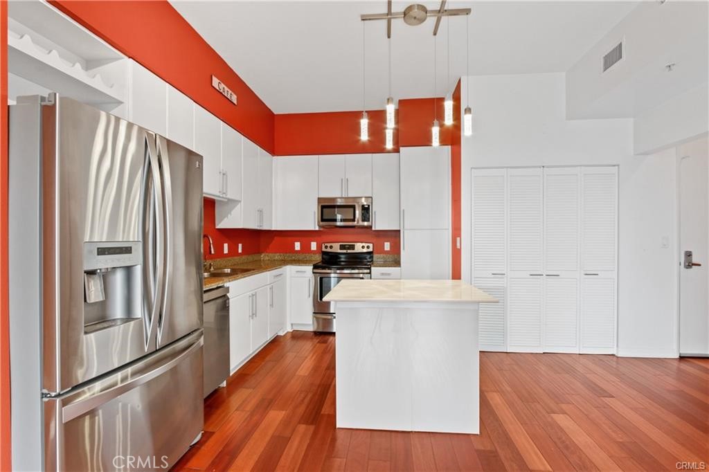 Downtown (DT) - Residential Lease