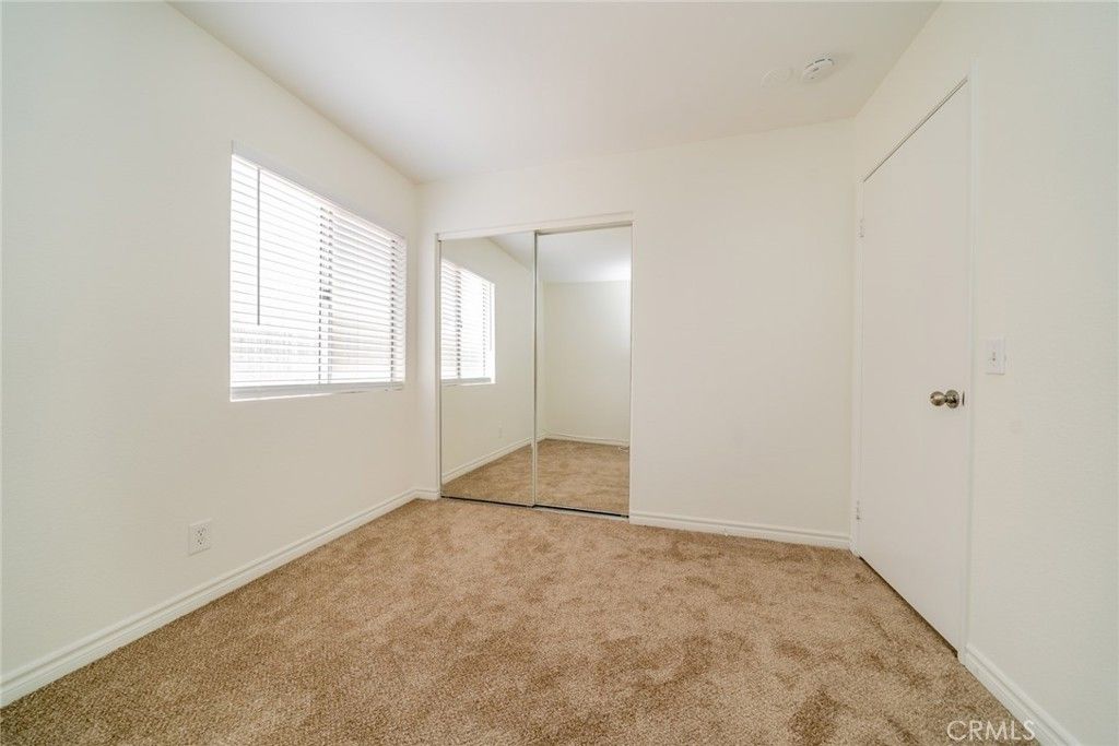 listing image 130721823304419560997