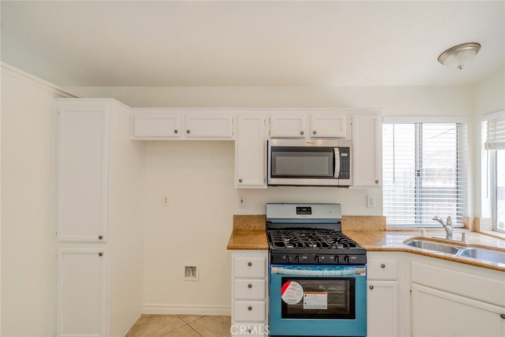 listing image 130721187051200951736