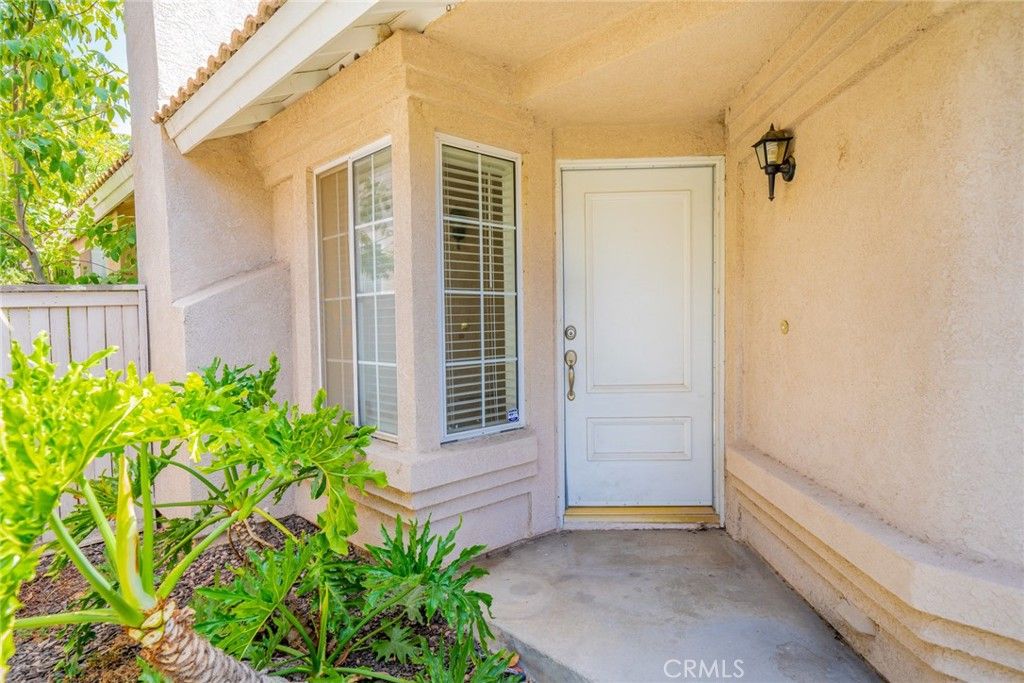 listing image 130729259325009623471