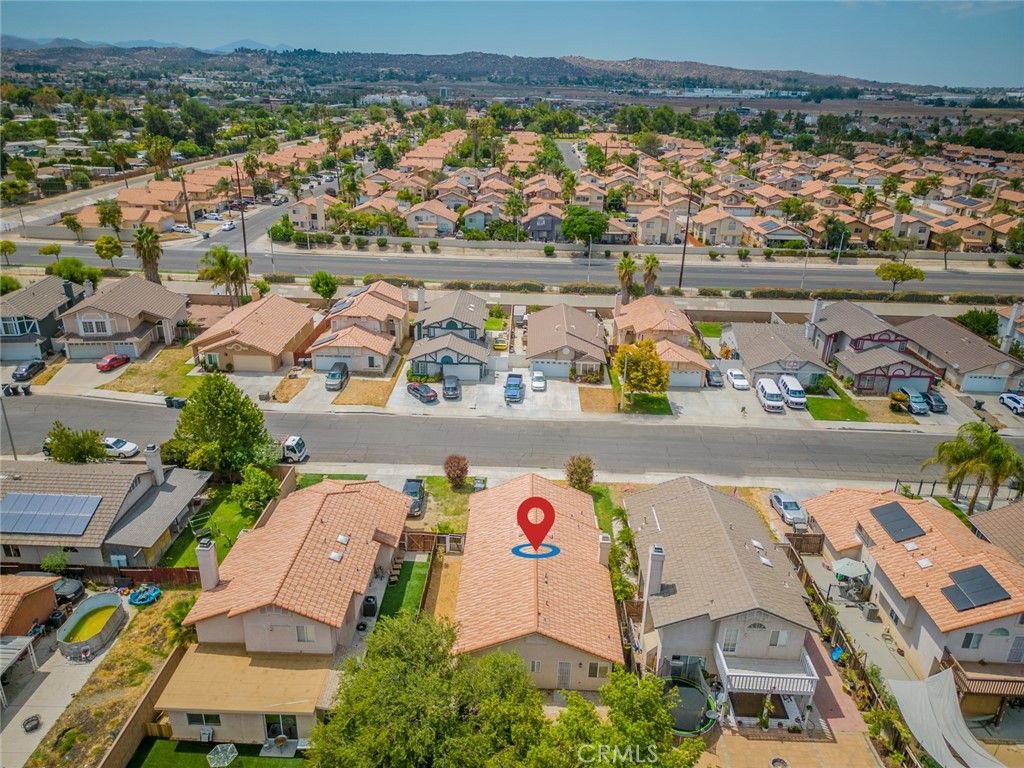 listing image 130721621785280026108