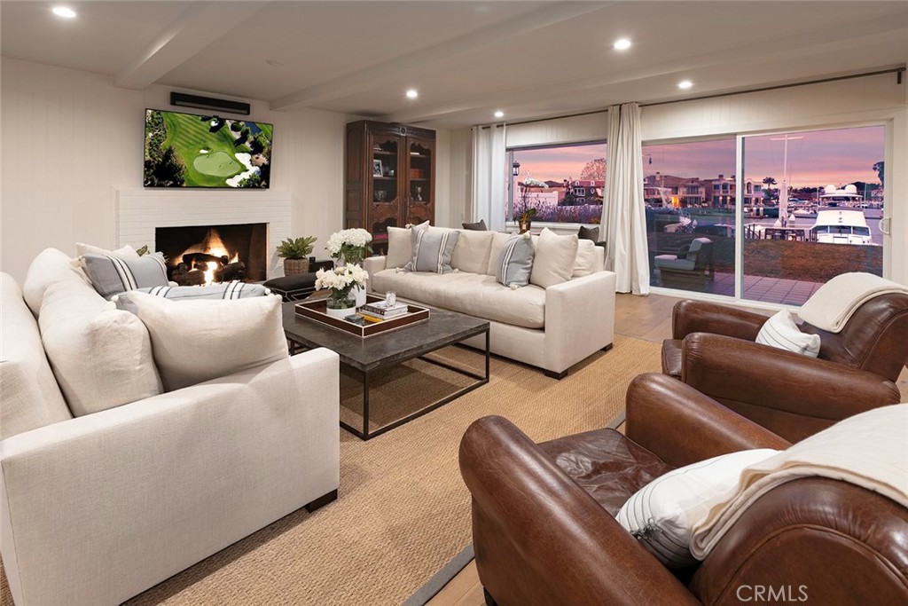 Harbor Island (HARI) - Residential