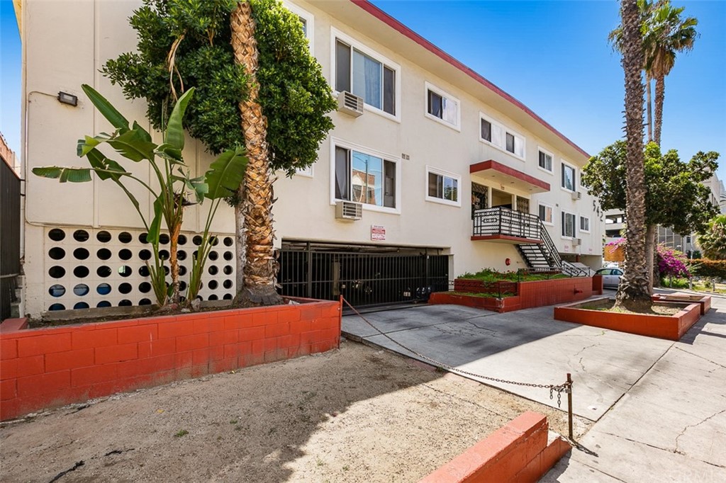 Just Listed- this incredible 37 Unit Value-Add Opportunity in the heart of Koreatown. Property is located 1 block North of Wilshire Blvd and has been held by the same owner since the mid 1990’s. Koreatown is a thriving market with many new developments taking place and a strong demand for housing in the area. There’s significant rental upside (44% +/-), creating long term value for the next owner. The property has a common area laundry, on grade gated parking, secure entrance, individually metered for gas / electricity, and has a pool in the back! The property has great curb appeal with a gated security entrance and on grade parking. There is a podium style parking garage, with 30 spaces and 4 spots out front and is not subject to any soft story retrofit requirements. This building is an attractive investment, in a prime location. Generational property in a thriving market.