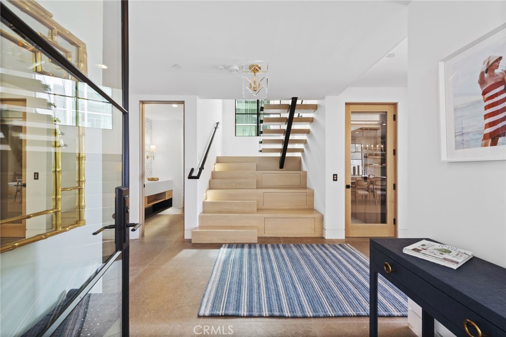2148 E Oceanfront