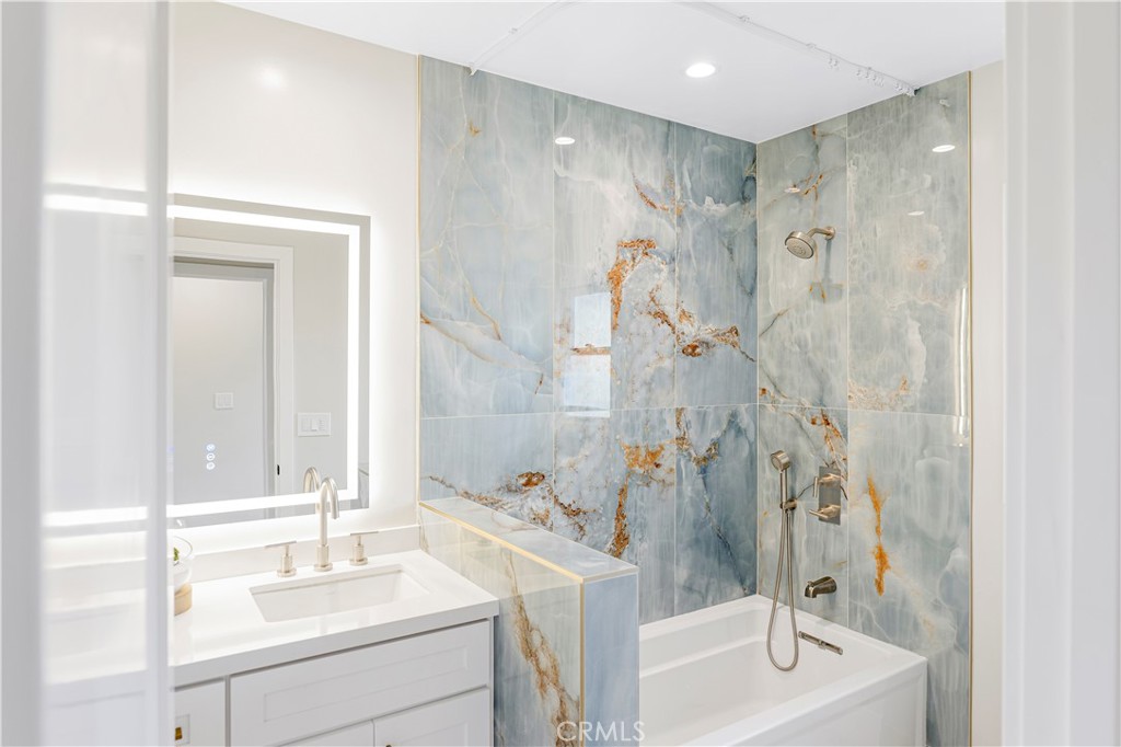 Balboa Island - Main Island (BALM) - Residential