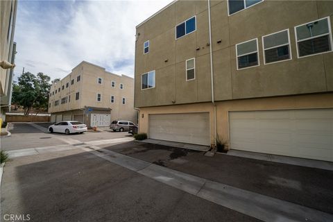 A home in Sylmar