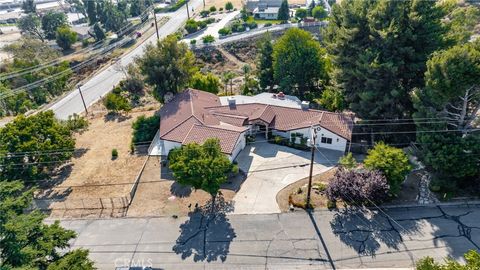 A home in Devore