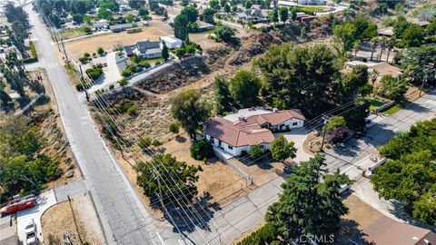 A home in Devore