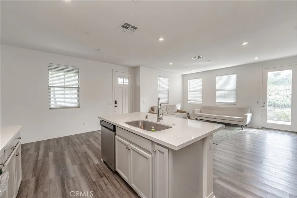 Rancho Mission Viejo, California 92694, United States, 3 Bedrooms Bedrooms, ,3 BathroomsBathrooms,Residential,Active,3271