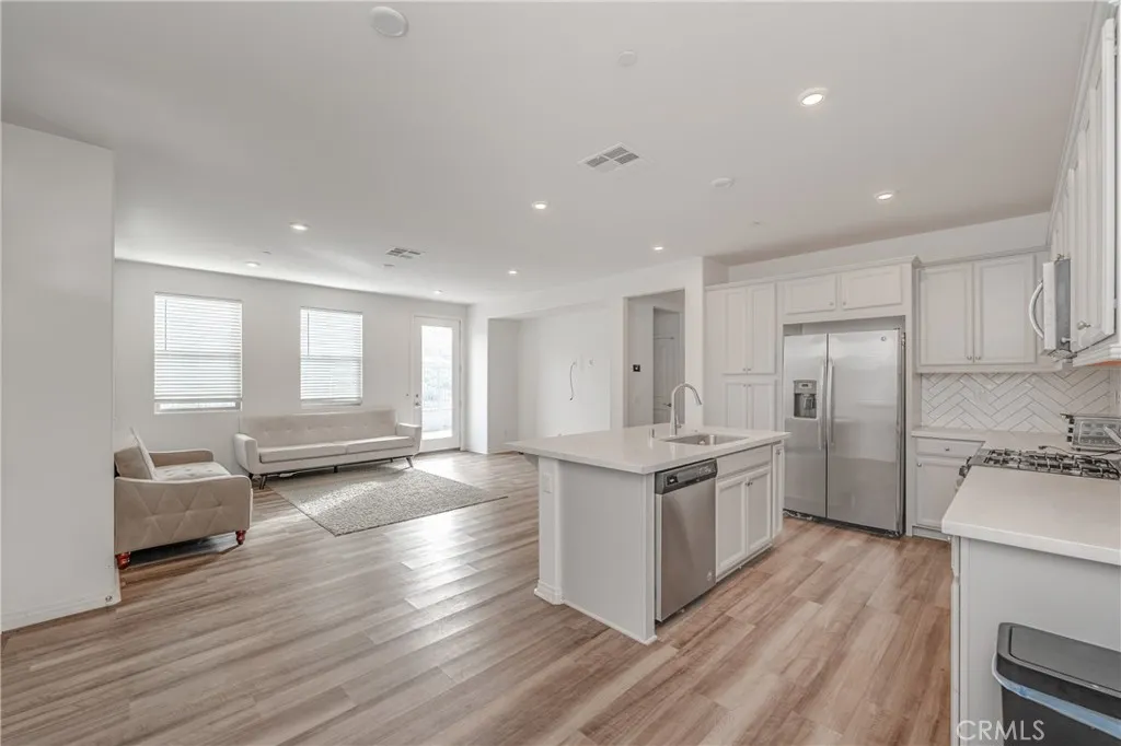 Rancho Mission Viejo, California 92694, United States, 3 Bedrooms Bedrooms, ,3 BathroomsBathrooms,Residential,Active,3271