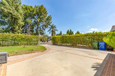 A home in Mission Hills (San Fernando)