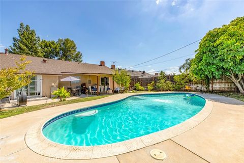 A home in Mission Hills (San Fernando)