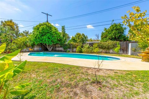 A home in Mission Hills (San Fernando)