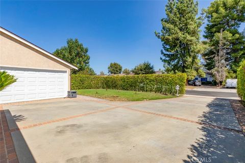 A home in Mission Hills (San Fernando)