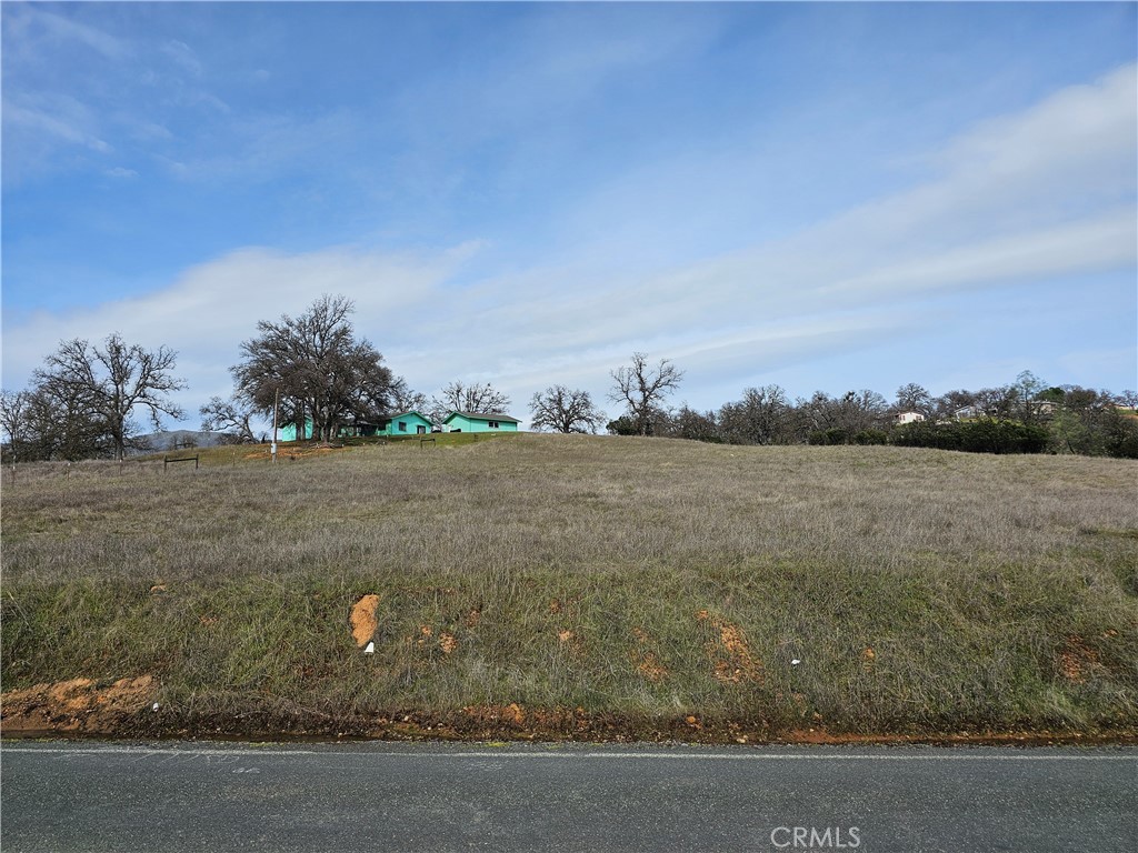 Uphill sloped lot ready to build. Take a look at this expansive sloped lot ideal for building a custom home with mountain views. Rural Spring Valley allows you to live in the country, but it's just a short drive to the city. The Helen Mitcham Campground boasts recreational living at it's finest with the playground hiking trails and swimming in the summer.