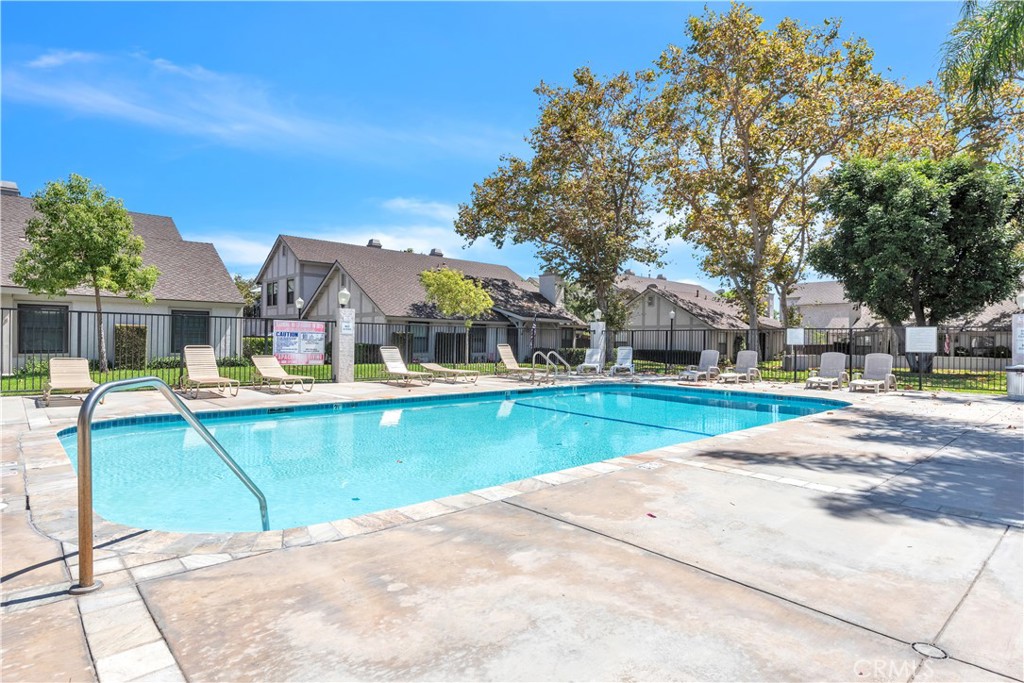 Influential Townhome Community - Residential