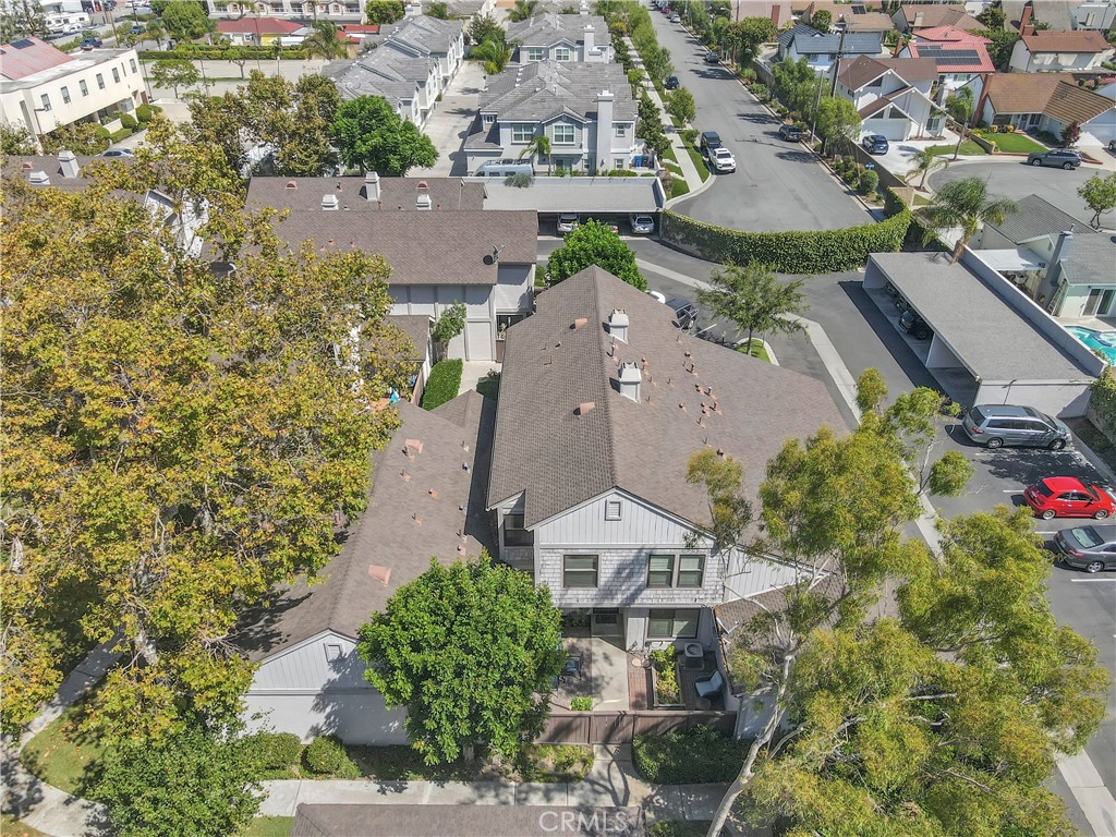 Influential Townhome Community - Residential