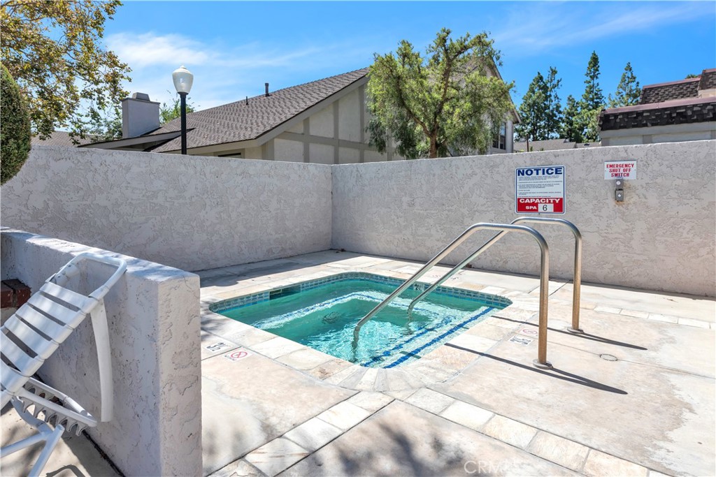 Influential Townhome Community - Residential