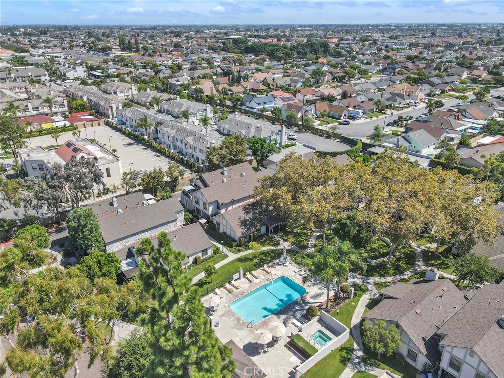 Influential Townhome Community - Residential