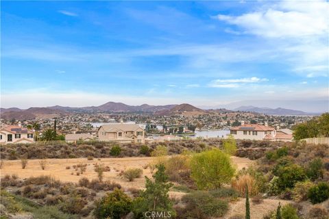 A home in Lake Elsinore