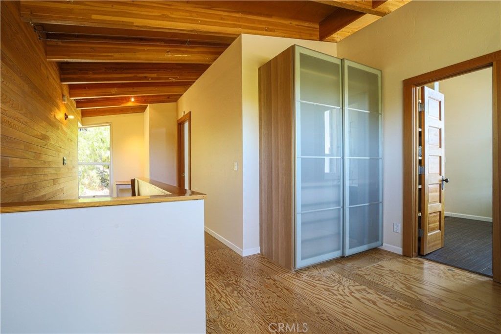 listing image 130723795872536948310