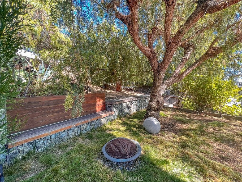 listing image 130729586244269685381