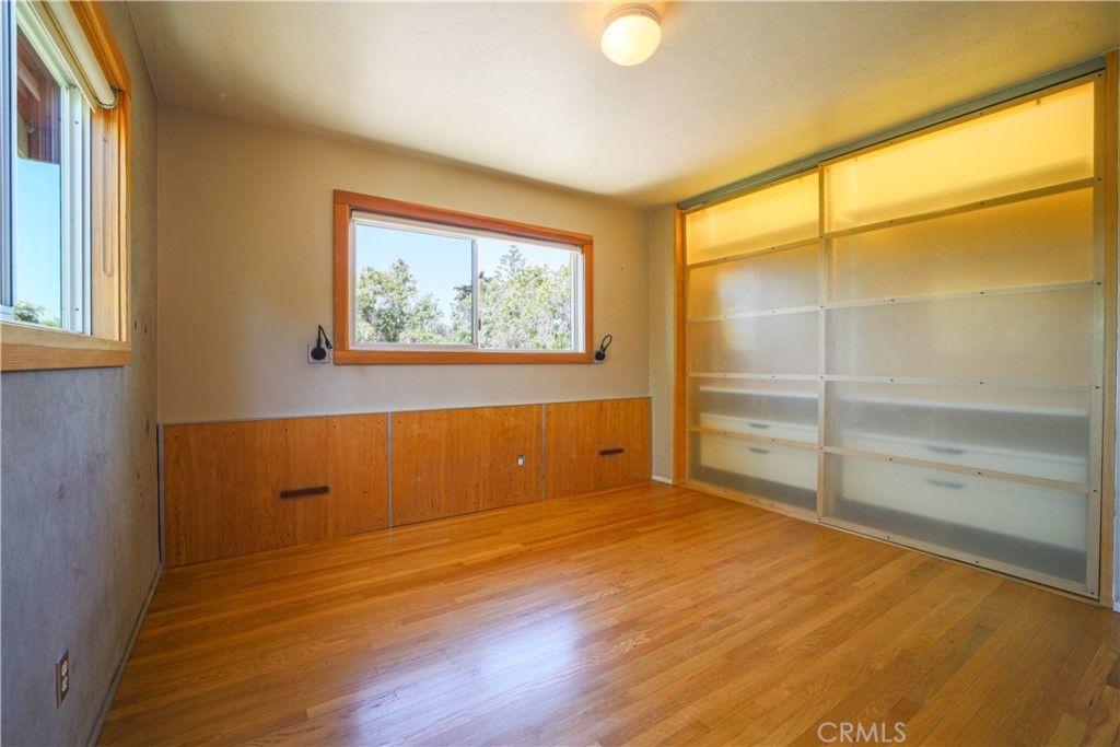 listing image 130726320249234543637