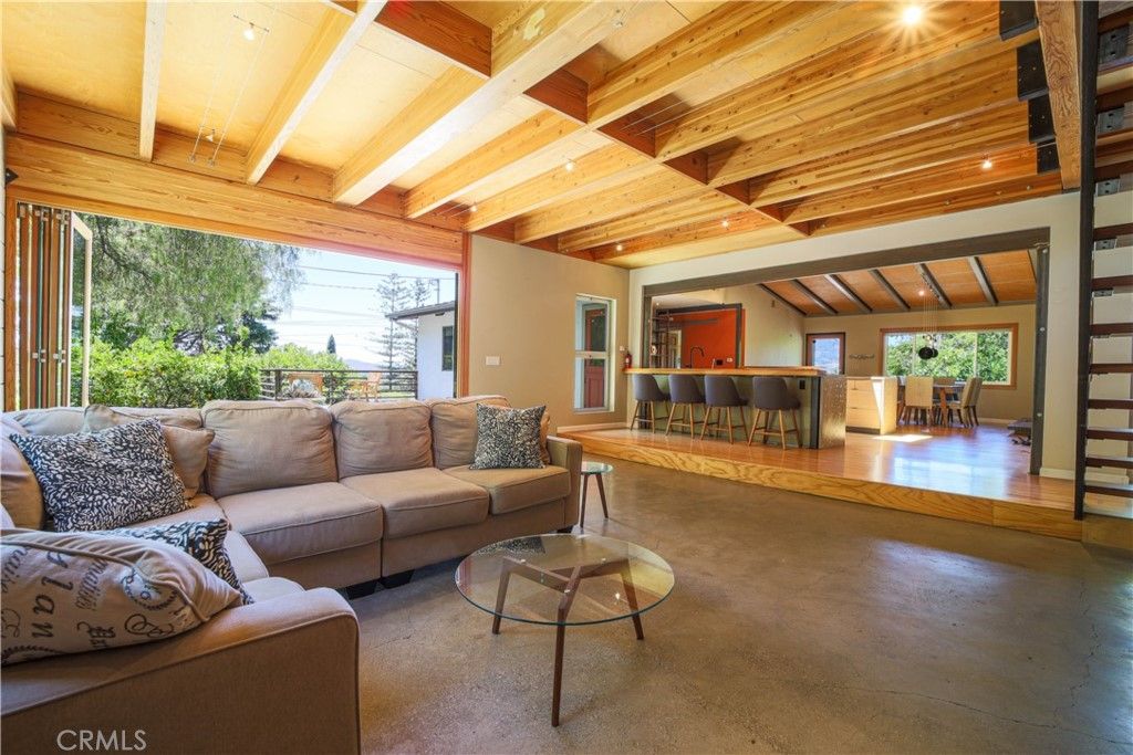 listing image 130729888764446280162