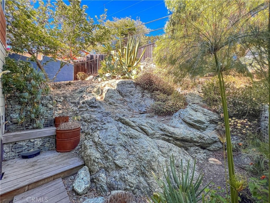listing image 130727018512822602322