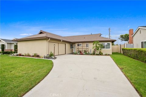 A home in Los Alamitos