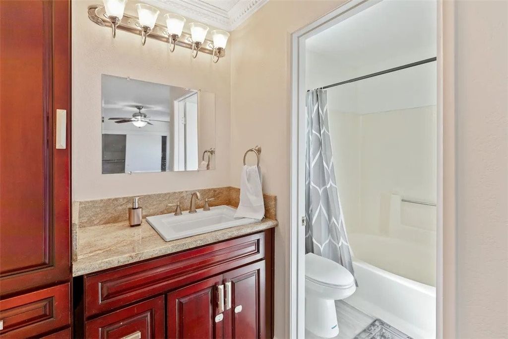 listing image 130726028658180557547