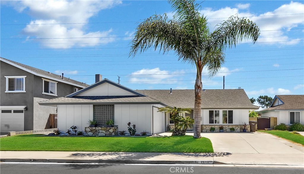 View Huntington Beach, CA 92646 house