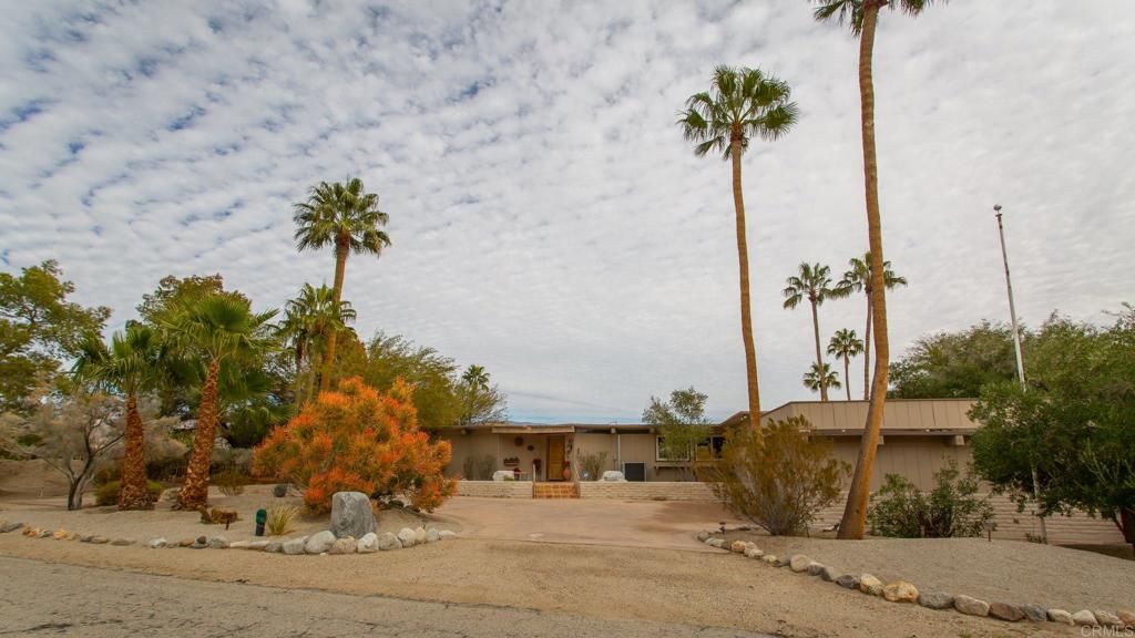 listing image 130725225067446413084