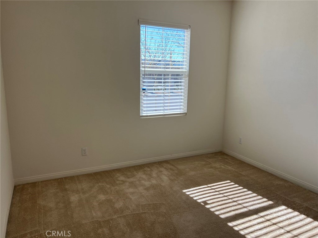 Photo 4 of 12 of 3090 E Sussex Privado condo
