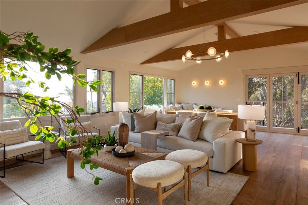 listing image 0