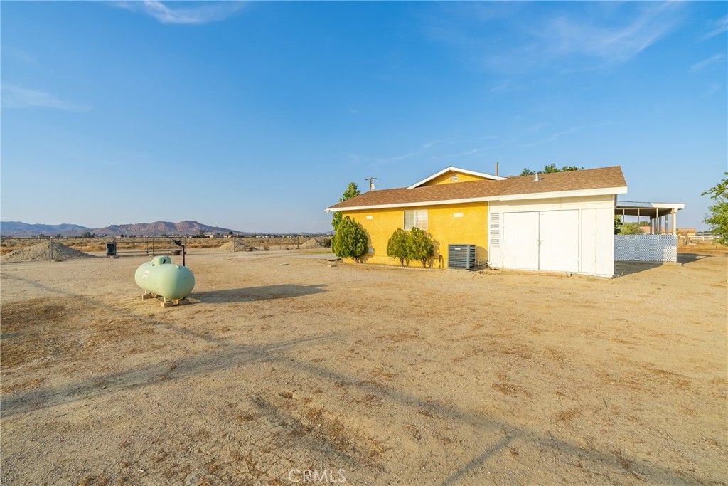 listing image 130727963078596720844